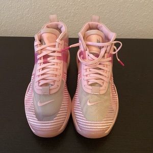 Lebron x John Elliot ICON QS